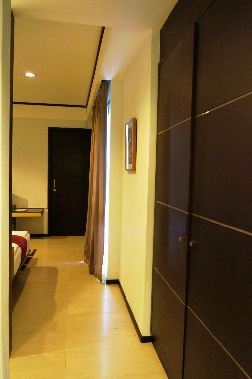 Rumah Nenek Hotel And Restaurant ปาดัง ภายนอก รูปภาพ